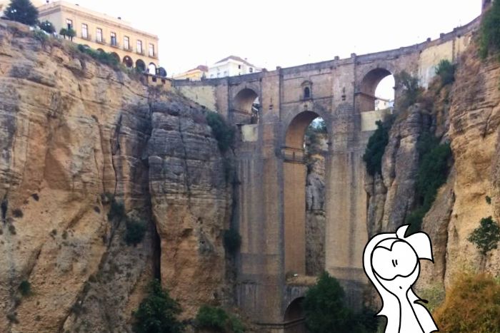 ponte nuovo visto dal sentiero della carettera